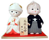 Japanese ceremonies... Origami decorations make it so unique and special!